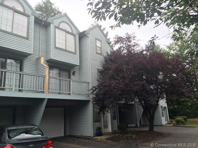 13 Village View Ter, Meriden, CT 06451