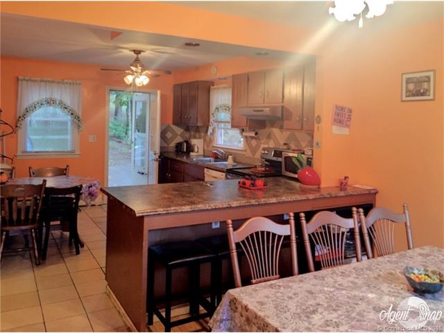 134 Woodland St, Meriden, CT 06451