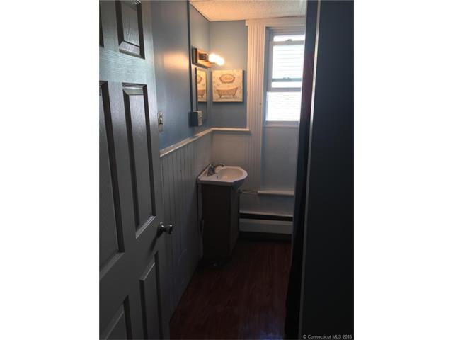 44 Randolph Ave, Meriden, CT 06451