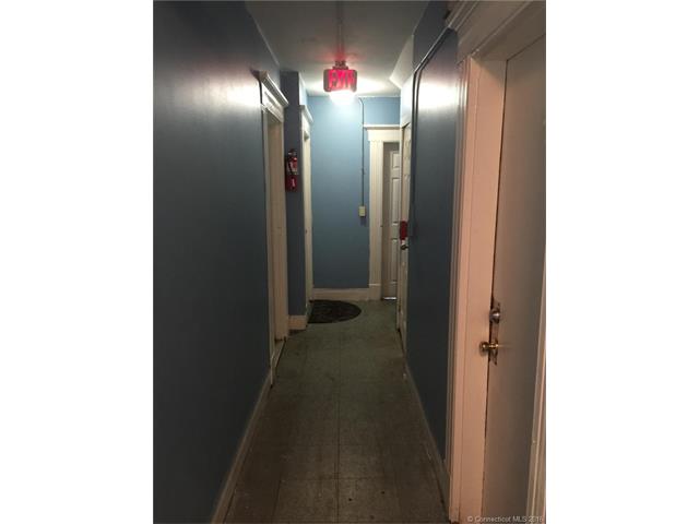 44 Randolph Ave, Meriden, CT 06451