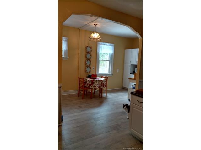 90 Lincoln St, Meriden, CT 06451