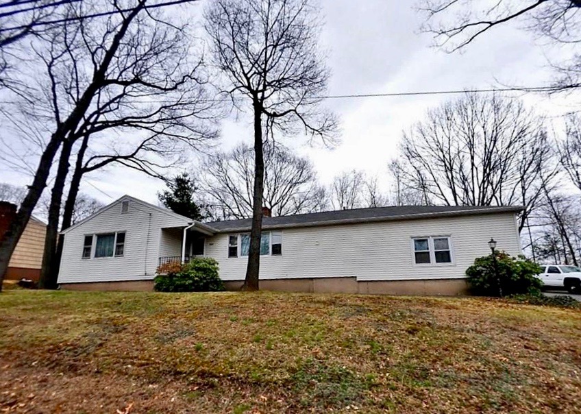217 Gracey Ave, Meriden, CT 06451