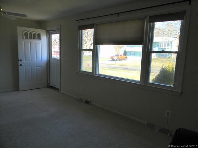 28 Pettit Dr, Meriden, CT 06451