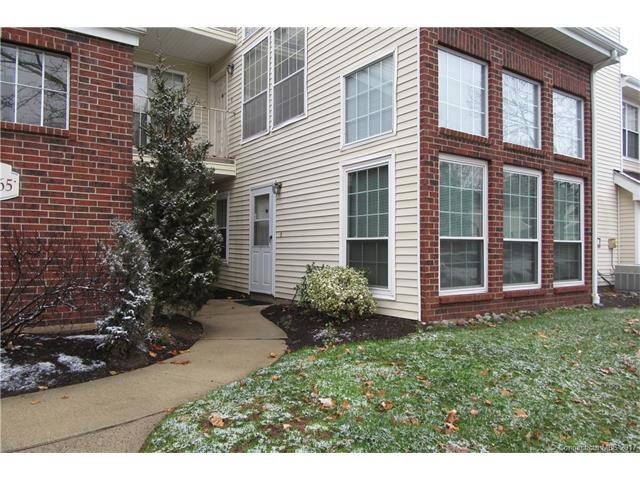 247 Carriage Crossing Ln, Middletown, CT 06457