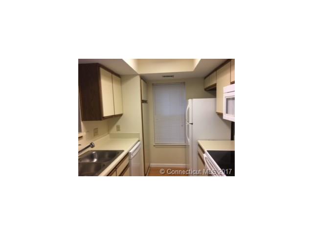 247 Carriage Crossing Ln, Middletown, CT 06457