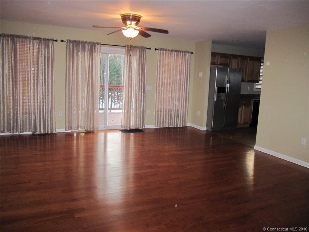 255 Boardman Ln, Middletown, CT 06457