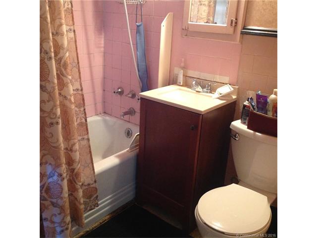 26 Erin St., Middletown, CT 06457