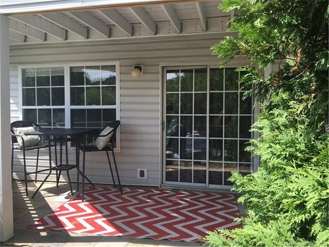 14Forest Glen Cir #4, Middletown, CT 06457