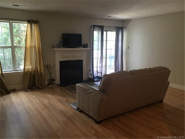 14Forest Glen Cir #4, Middletown, CT 06457