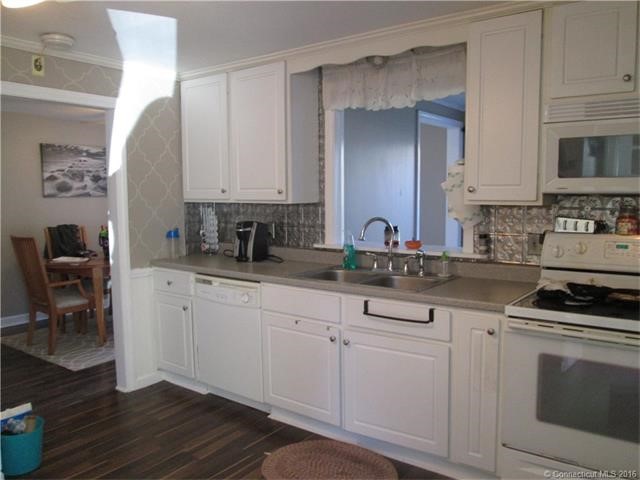 124Spencer Dr, Middletown, CT 06457