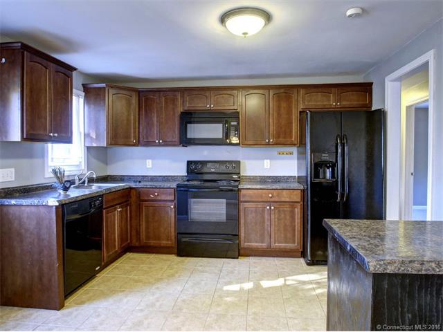 69 Lyman Dr, Middletown, CT 06457
