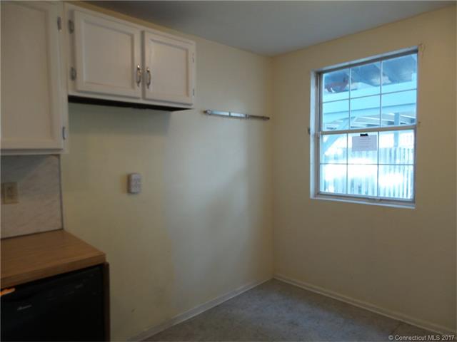 54 Rising Trail Dr, Middletown, CT 06457