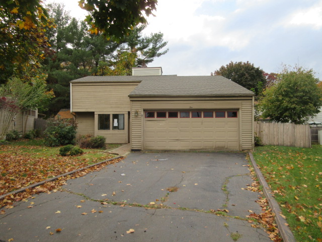 1 E Lake PlMiddletown, CT, 06457Middlesex County
