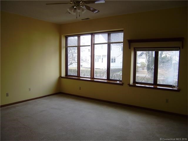 91Stowe Ave #201, Milford, CT 06460