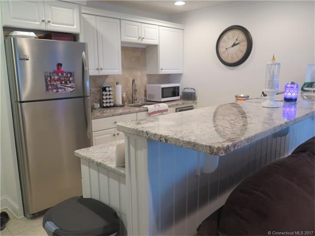 210Mariners Walk, Milford, CT 06460