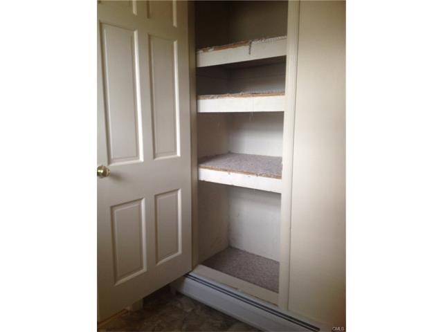 12 Edgewood Avenue, Milford, CT 06460