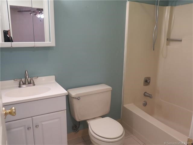 79Hill St #A, Milford, CT 06460