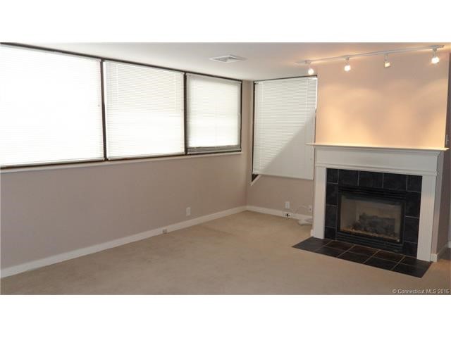 255Cherry St #D, Milford, CT 06460