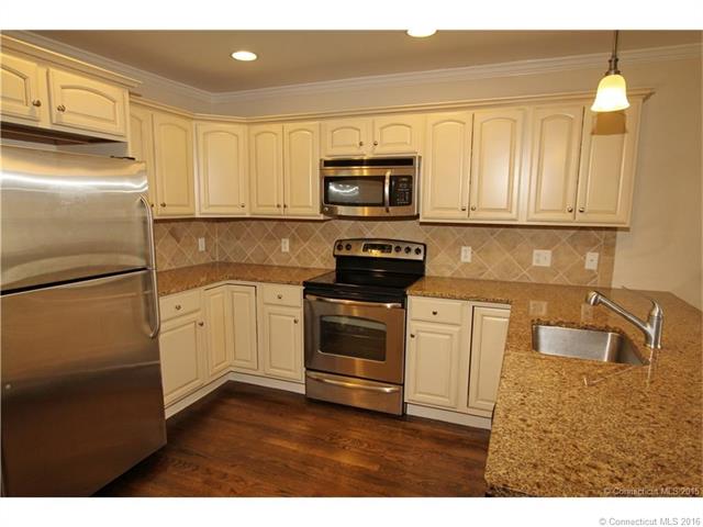 180 Melba St, Milford, CT 06460