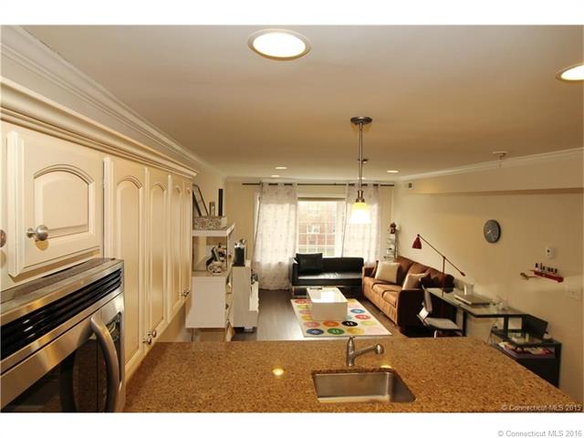 180 Melba St, Milford, CT 06460