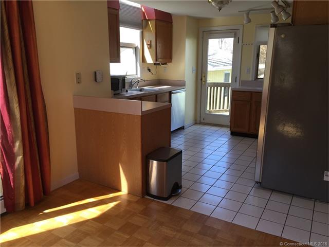 221 Meadows End Rd, Milford, CT 06460
