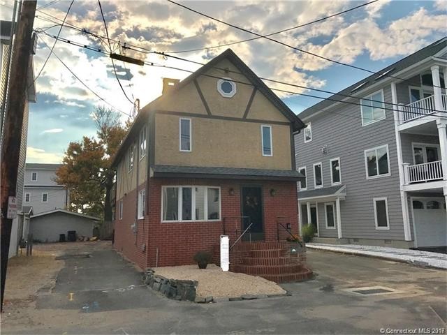 11Waterbury Ave, Milford, CT 06460