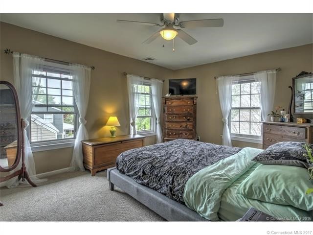 633New Haven Ave, Milford, CT 06460