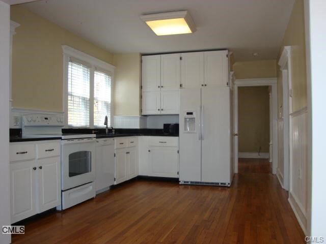 11 Darina Place, Milford, CT 06460