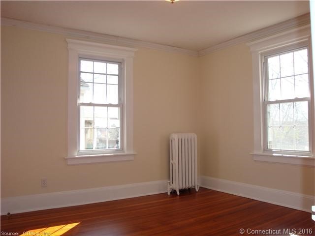 11Darina Pl, Milford, CT 06460