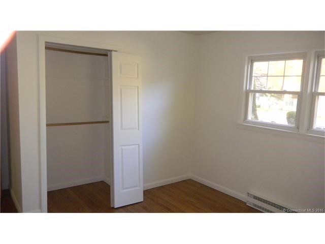 15Meadow St, Milford, CT 06460
