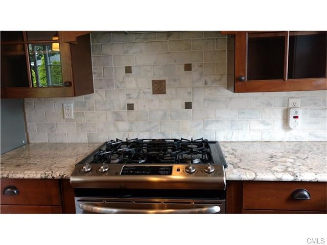 48 Hawley Avenue, Milford, CT 06460