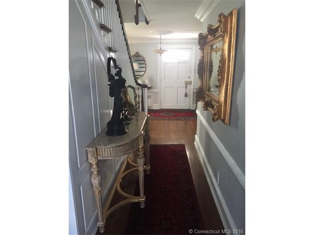 90Welchs Point Rd, Milford, CT 06460