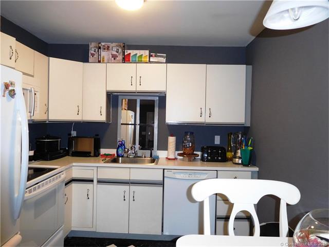 157 1/2Kings Hwy #J, Milford, CT 06460