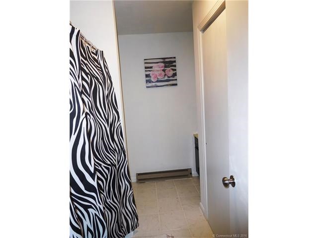157 1/2Kings Hwy #J, Milford, CT 06460
