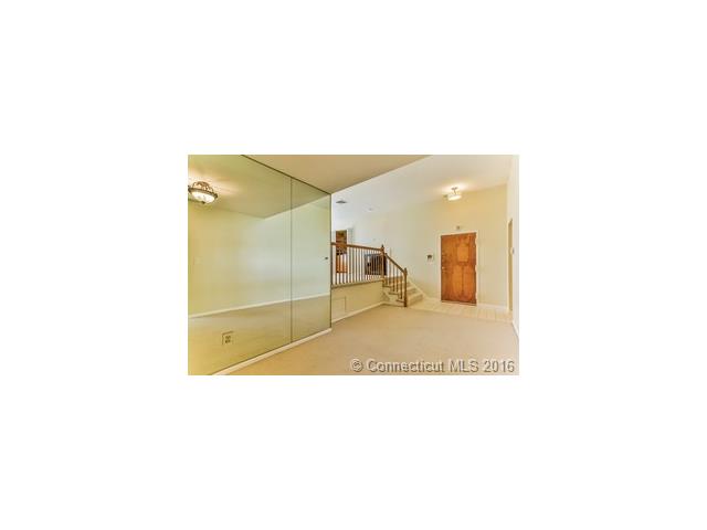 32Bassett St #32, Milford, CT 06460