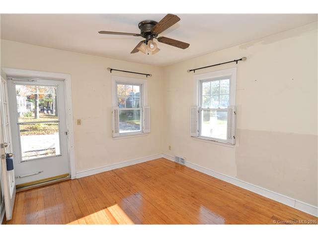 26 Clover St, Milford, CT 06460