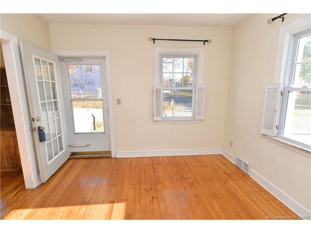 26 Clover St, Milford, CT 06460