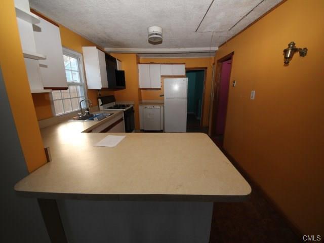 48 East Avenue, Milford, CT 06460