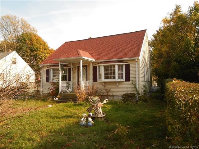 206Meadowside Rd, Milford, CT 06460