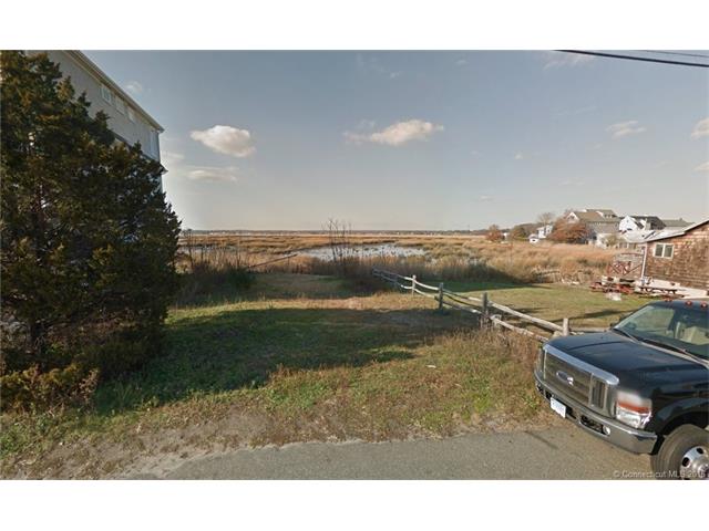 32 Milford Point Rd, Milford, CT 06460