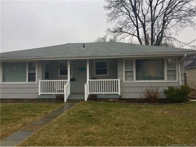 33 Bassett St, Milford, CT 06460