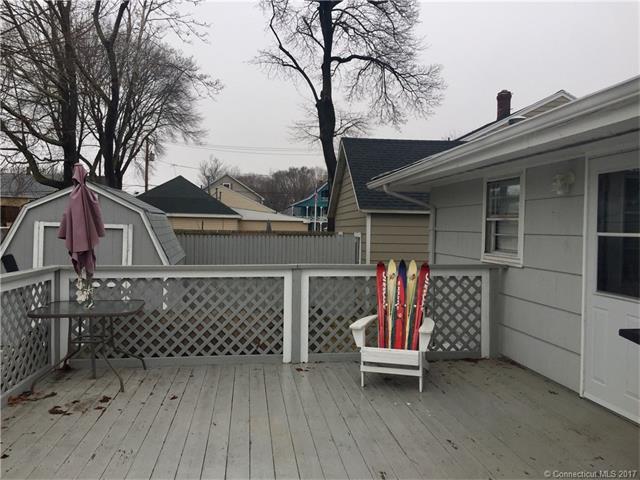 33 Bassett St, Milford, CT 06460