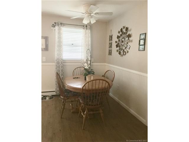 33 Bassett St, Milford, CT 06460