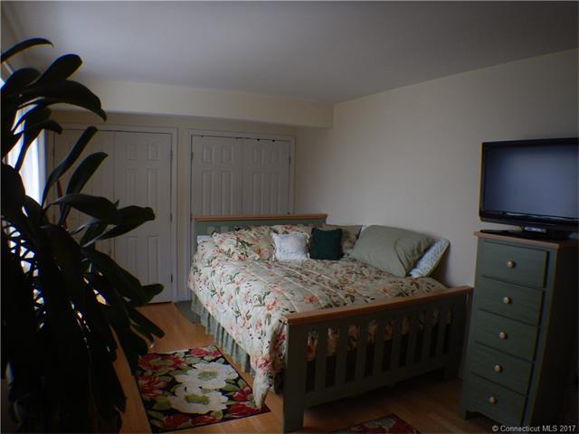 85Viscount Dr #2F, Milford, CT 06460