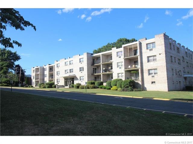 308 Meadowside Rd, Milford, CT 06460