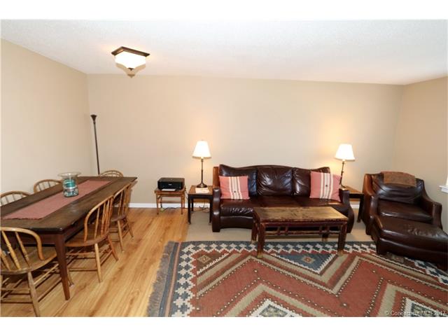 104 Mariners Walk, Milford, CT 06460