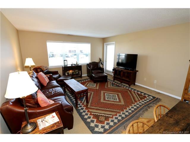 104 Mariners Walk, Milford, CT 06460