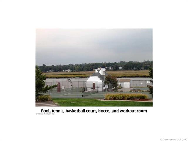 733 Popes Island Rd, Milford, CT 06461