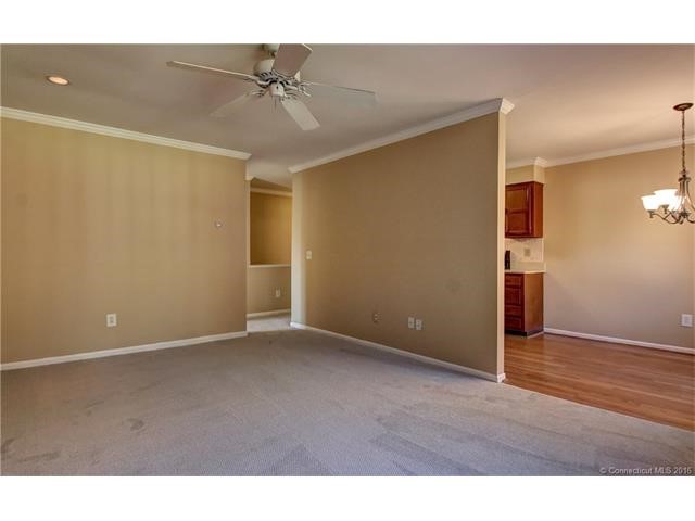 414Swanson Cres #414, Milford, CT 06461