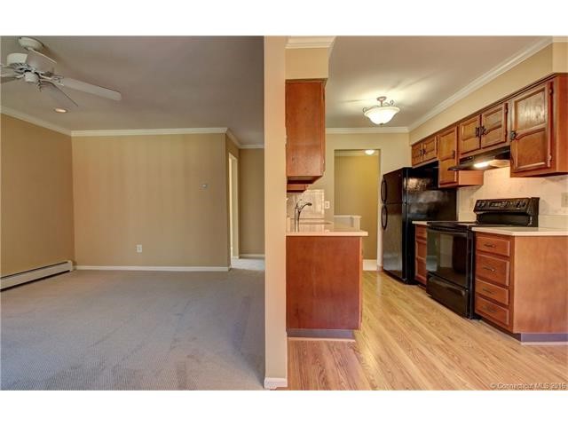 414Swanson Cres #414, Milford, CT 06461